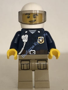Минифигурка Лего Сити - Mountain Police - Officer Male, White Helmet and Smirk