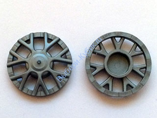 Деталь Лего Колпак Для Диска 7 Спиц Y Формы - Для Диска 18976 Цвет Перламутрово-Светло-Серый