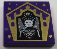 Деталь Лего Плитка 2 х 2 С Декором Гарри Поттер Шоколадная Лягушка Серафина Пиквери Золотой Фон Цвет Темно-Фиолетовый